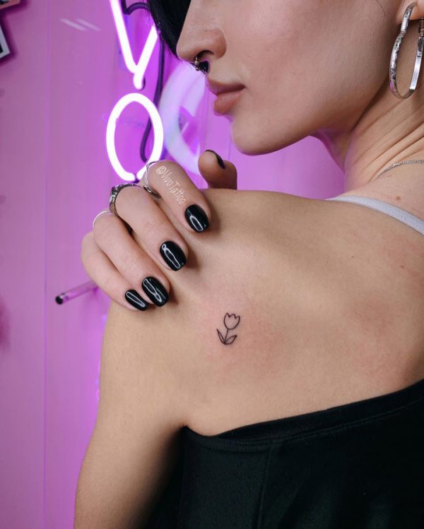 Tattoo by <a href="https://tattoolist.co/artist/vivotattoo/">Masha Vivo</a>