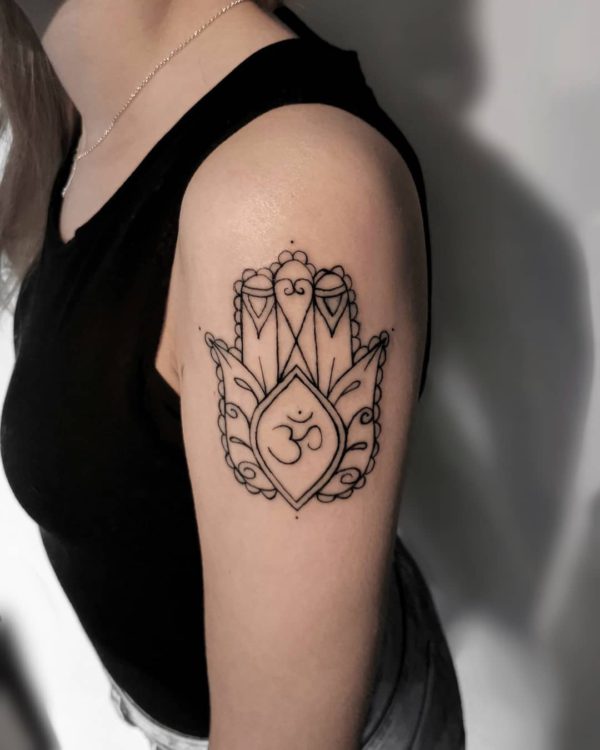 Tattoo by <a href="https://tattoolist.co/artist/adesart45/">𝔄𝔡𝔢𝔰</a>