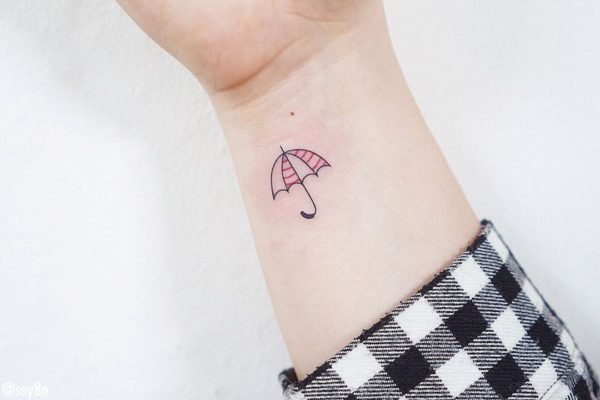 Tattoo by <a href="https://tattoolist.co/artist/sey8n_mini/">Seyoon</a>