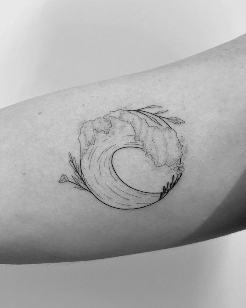 Wave tattoo on by Claudius Loucura