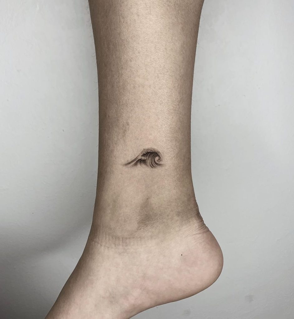 Wave tattoo on Ankle by Rodrigo Salcedo Velarca