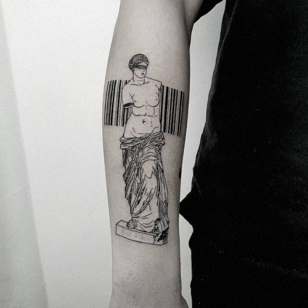 Tattoo by <a href="https://tattoolist.co/artist/itattpeople/"></a>