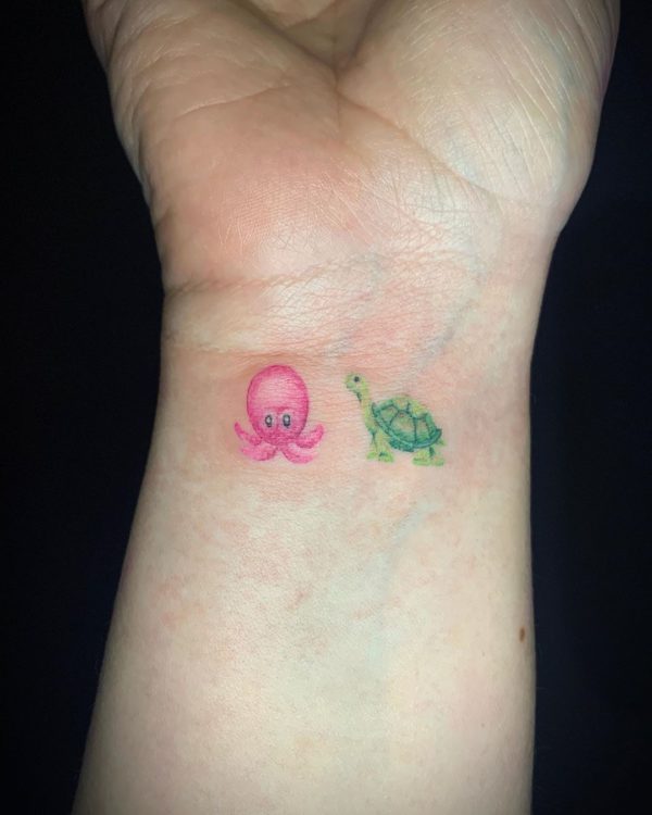 Tattoo by <a href="https://tattoolist.co/artist/poppyrosetattoo/">Poppy Rose</a>