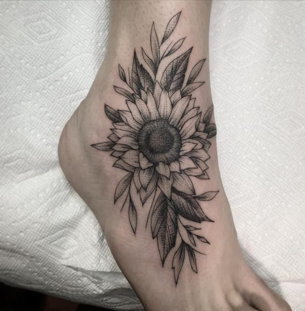 Tattoo by <a href="https://tattoolist.co/artist/ramsies/">Mike Ramos</a>