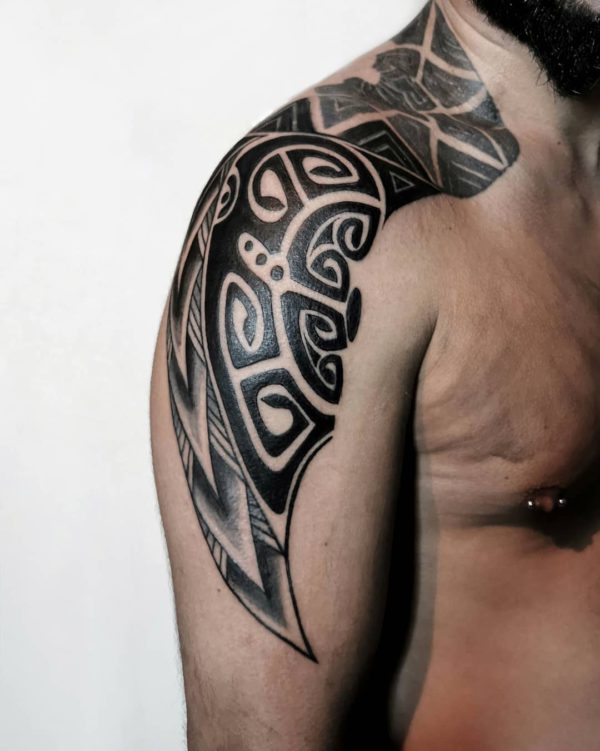 Tattoo by <a href="https://tattoolist.co/artist/adesart45/">𝔄𝔡𝔢𝔰</a>