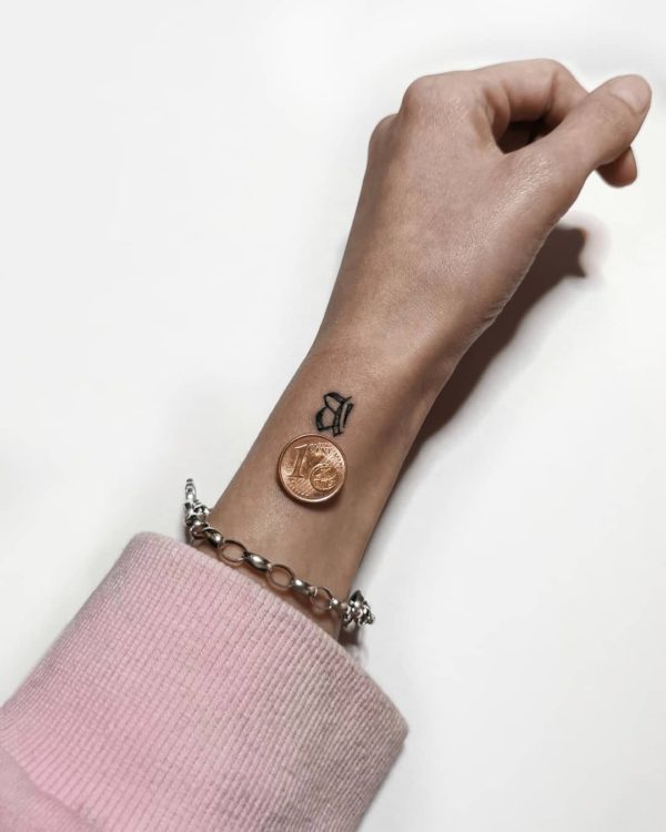 Tattoo by <a href="https://tattoolist.co/artist/adesart45/">𝔄𝔡𝔢𝔰</a>