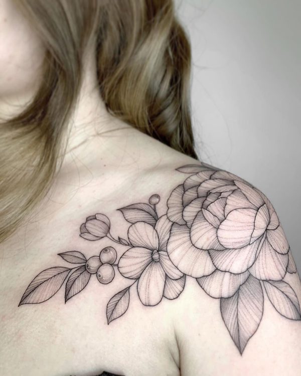 Tattoo by <a href="https://tattoolist.co/artist/yanikoink/">Yana</a>