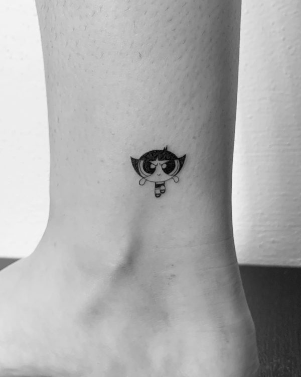 Tattoo by <a href="https://tattoolist.co/artist/cocoloberg/">Coco Loberg</a>