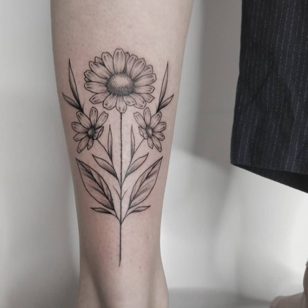 Tattoo by <a href="https://tattoolist.co/artist/flavie.wartog.tattoo/">La Manière Noire</a>