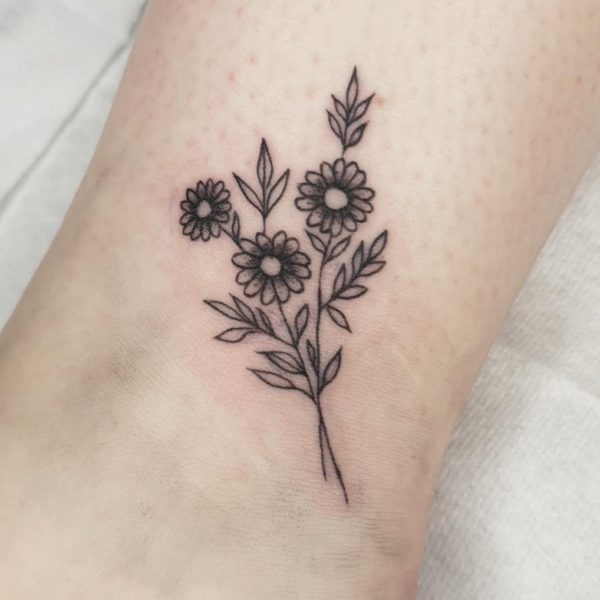 Tattoo by <a href="https://tattoolist.co/artist/sarahameliatattoos/">Sarah Amelia Tattoos</a>