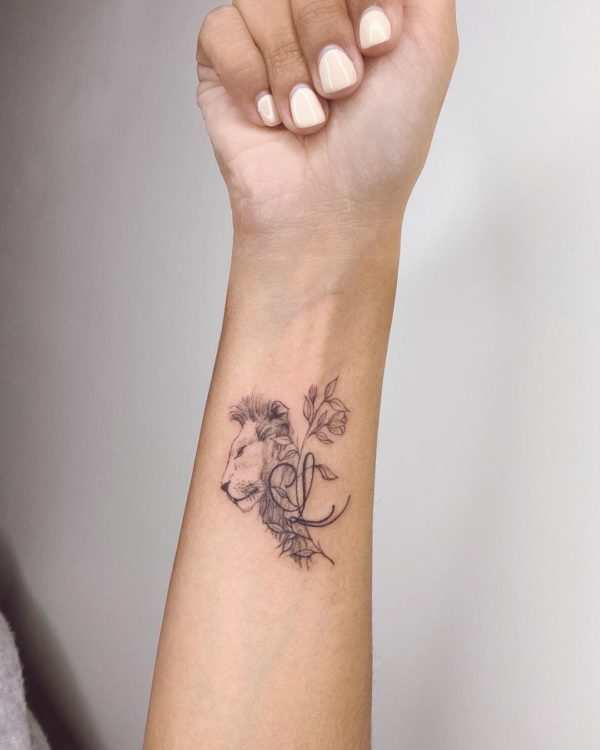 Tattoo by <a href="https://tattoolist.co/artist/m.i.m.i.tattoo/">MIMI</a>