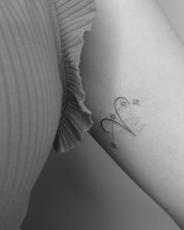 Tattoo by <a href="https://tattoolist.co/artist/bellafineline/">bellafineline</a>