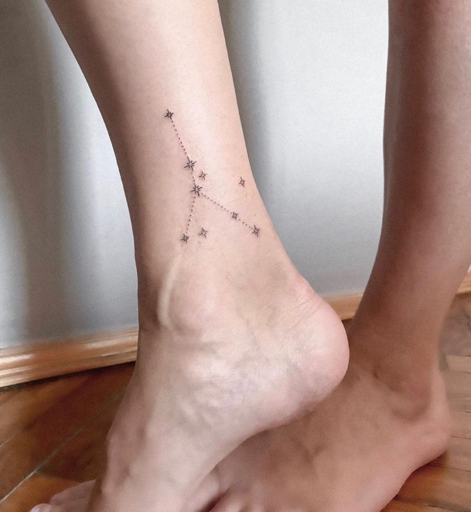 Cancer tattoo on Ankle - Fine Line style by Flodi
