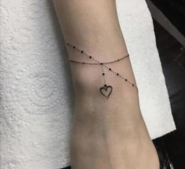 Tattoo by <a href="https://tattoolist.co/artist/baykustattooo/">Baykus</a>