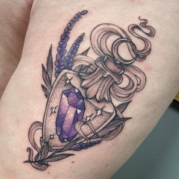 Tattoo by <a href="https://tattoolist.co/artist/jaynejezebelletattoos/">Jayne Jezebelle</a>
