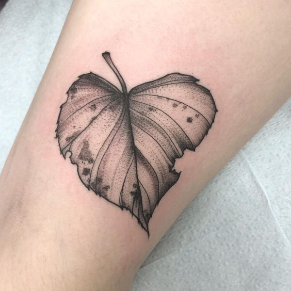 Tattoo by <a href="https://tattoolist.co/artist/loloartsplus/">Laura Cui</a>