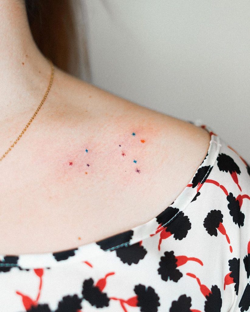 Leo tattoo on Collarbone - Color style by Elliezzie