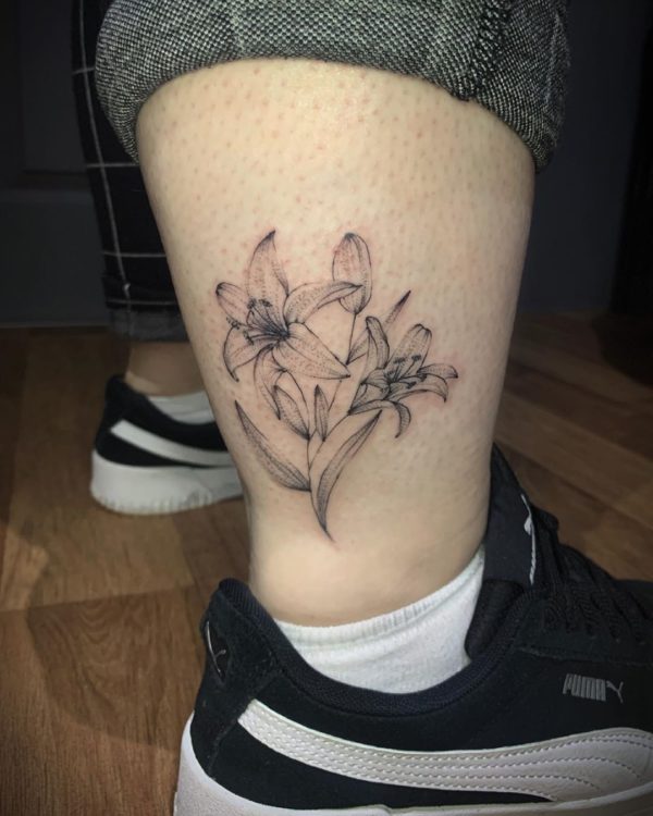Tattoo by <a href="https://tattoolist.co/artist/poppyrosetattoo/">Poppy Rose</a>