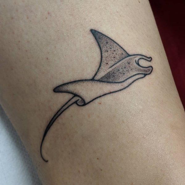 Tattoo by <a href="https://tattoolist.co/artist/rosiemaytat/">Rosie May</a>