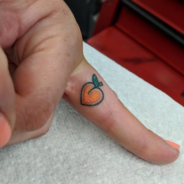 Tattoo by <a href="https://tattoolist.co/artist/rosiemaytat/">Rosie May</a>