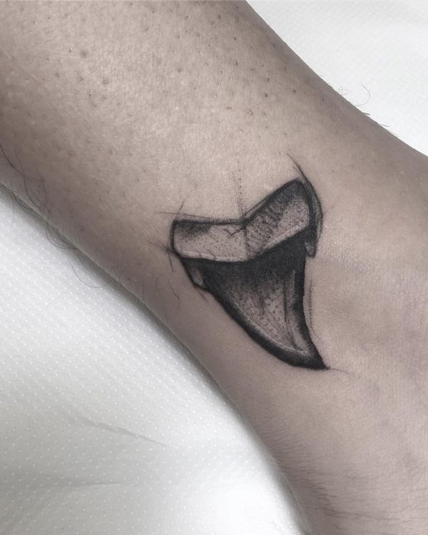 Tattoo by <a href="https://tattoolist.co/artist/nabestiaccia/">Miriam</a>