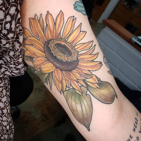 Tattoo by <a href="https://tattoolist.co/artist/nastiazlotin/">Nastia Zlotin</a>