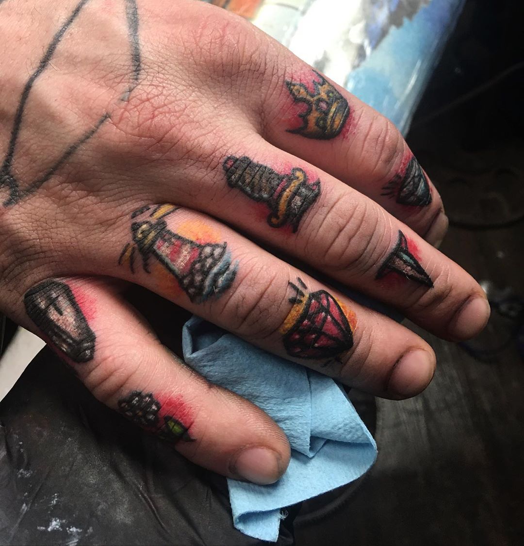 Traditional Knuckle Tattoos by sydney bee